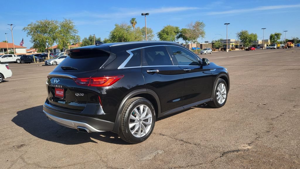 Used 2022 INFINITI QX50 Luxe FWD image 9