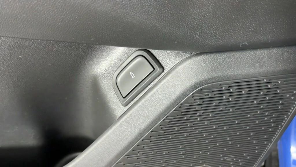 New 2025 Chevrolet Equinox RS image 29