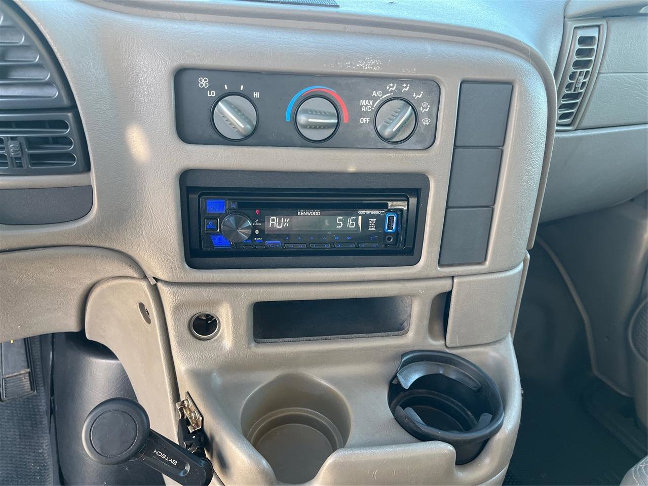 Used 2004 Chevrolet Astro AWD w/ Convenience Package image 12