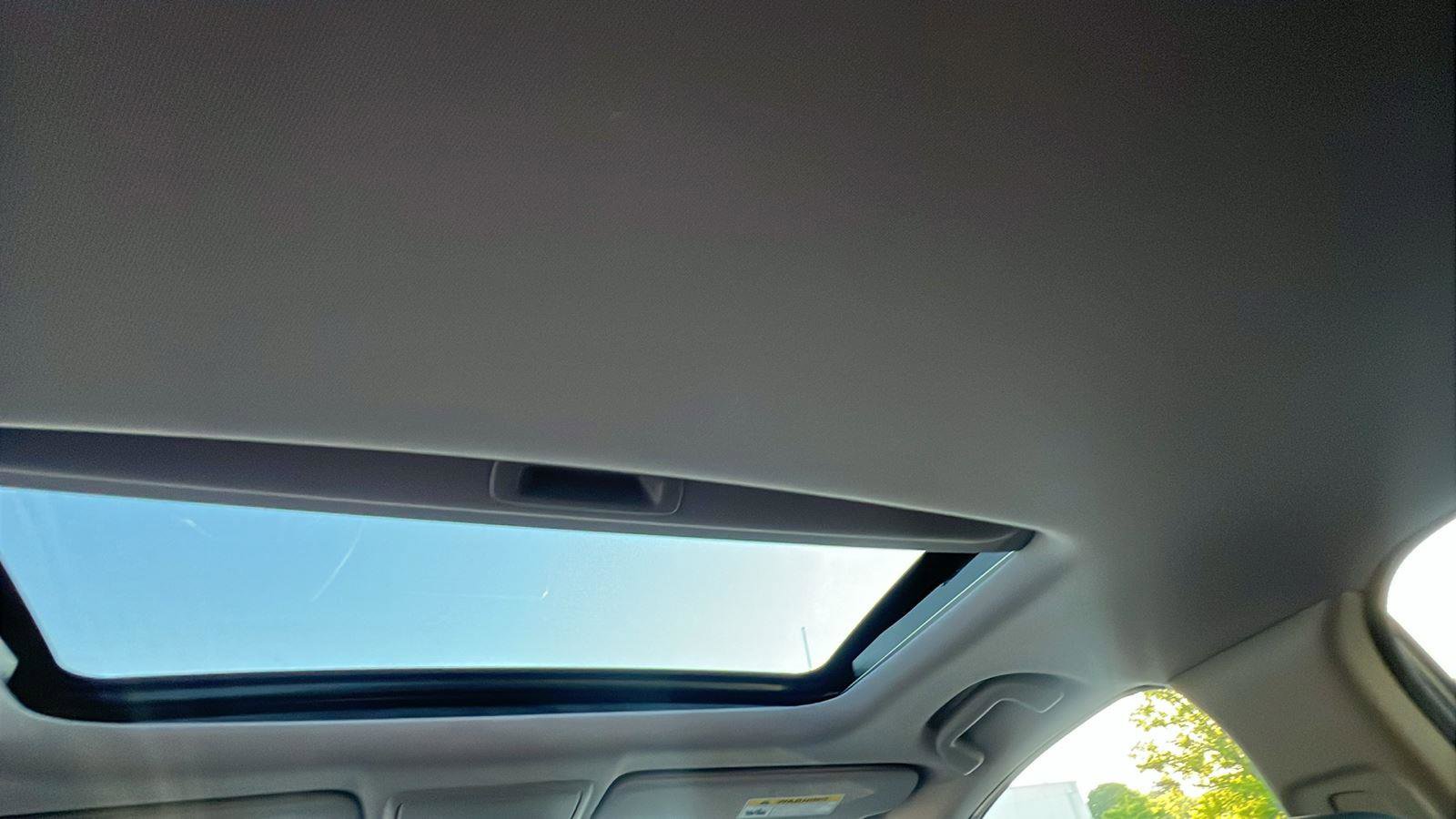 Used 2022 Honda CR-V Touring image 19