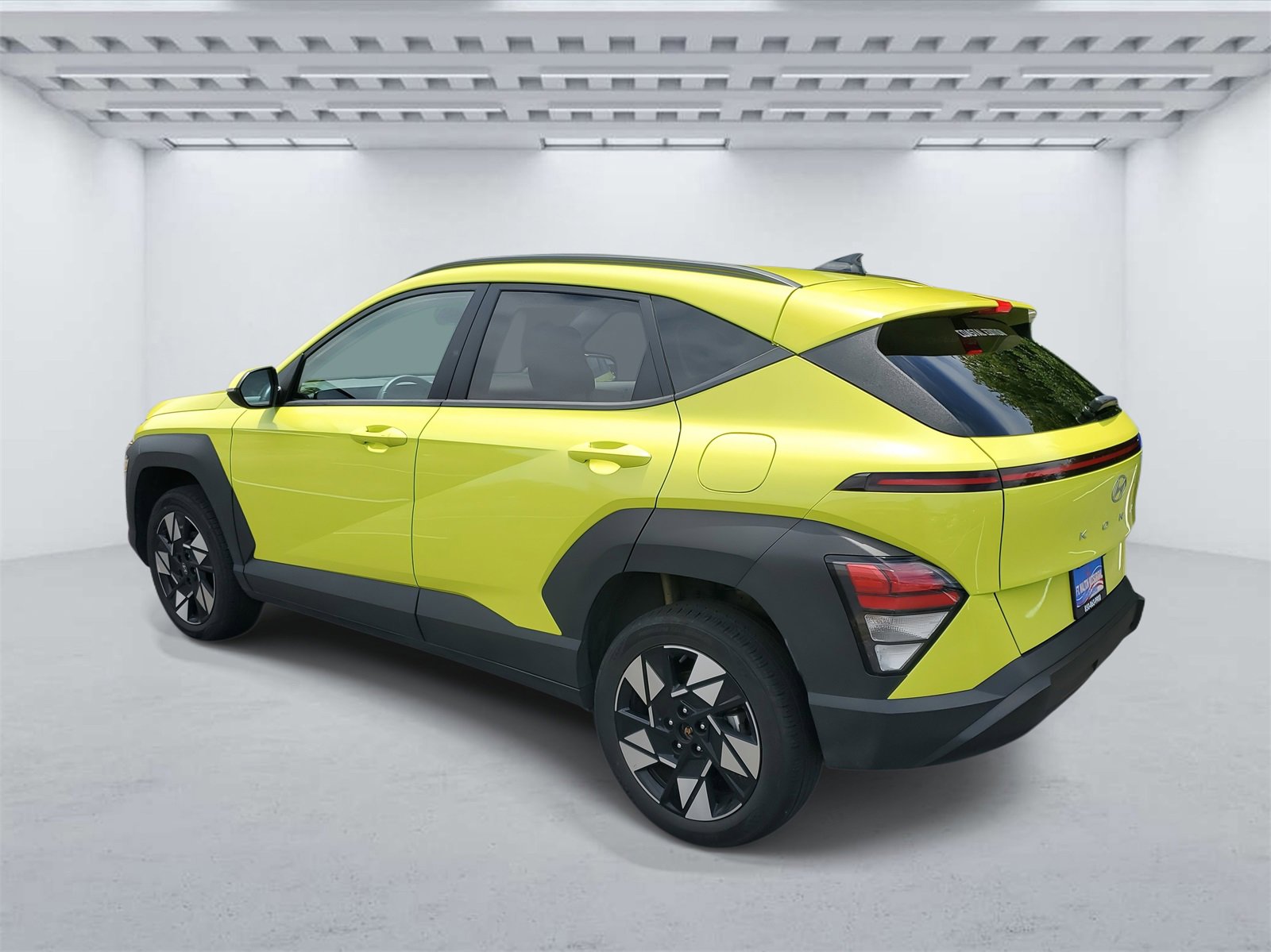 Used 2024 Hyundai Kona SEL w/ Convenience Package image 3