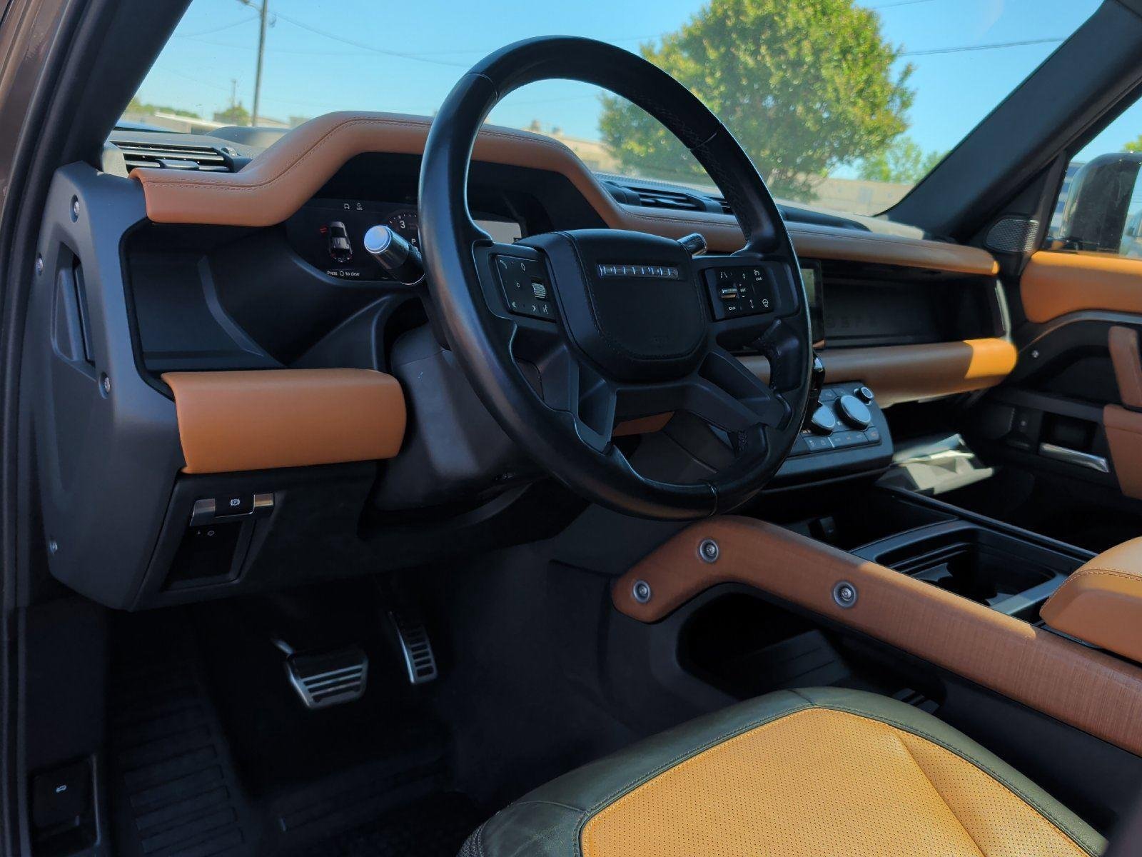 Used 2020 Land Rover Defender 110 X AWD/4WD image 15
