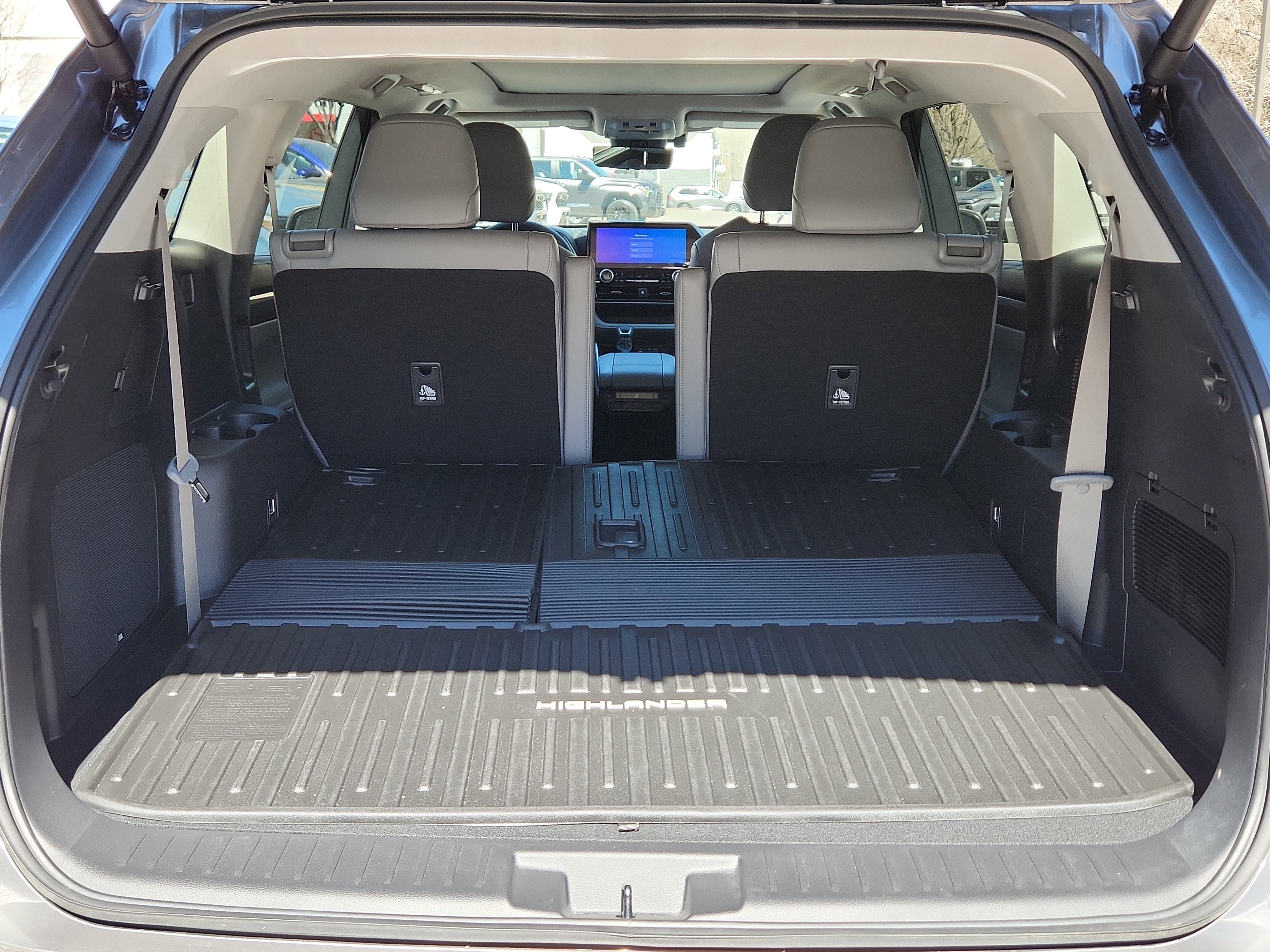 Certified 2026 Toyota Highlander Platinum image 13