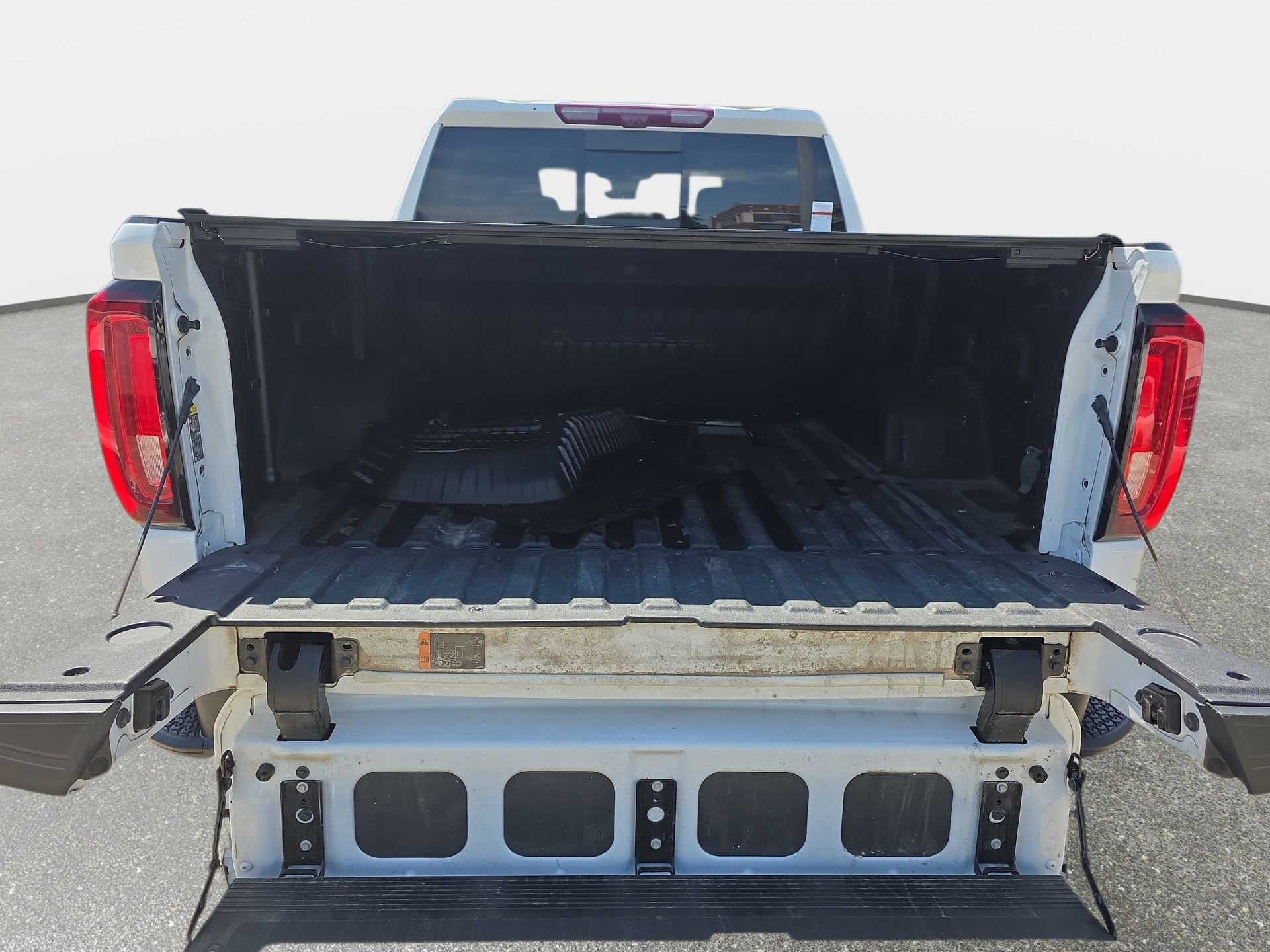 Used 2024 GMC Sierra 1500 Denali w/ Denali Reserve Package AWD/4WD image 12