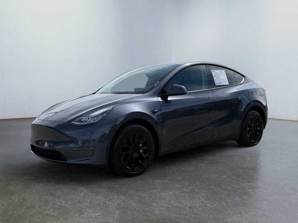 Used 2023 Tesla Model Y Long Range image 7