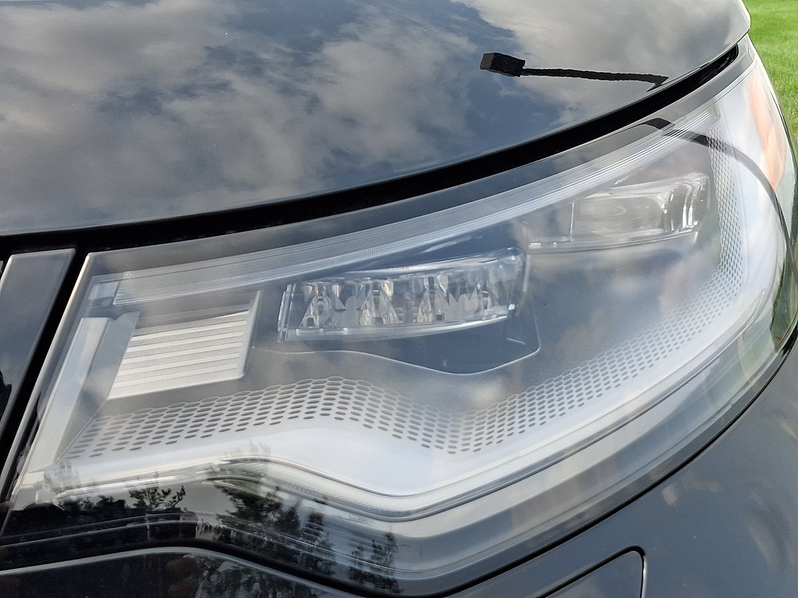 New 2026 Land Rover Discovery Limited Edition AWD/4WD image 9