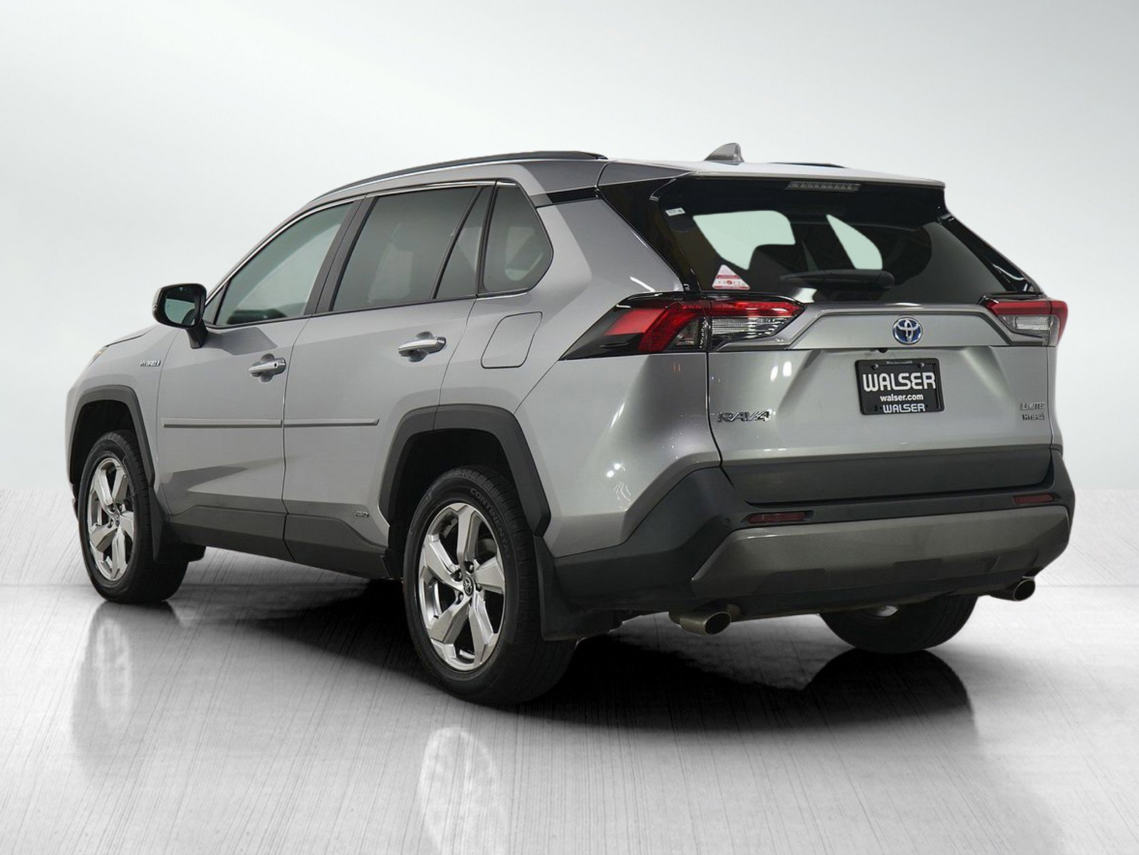 Used 2020 Toyota RAV4 Limited image 3
