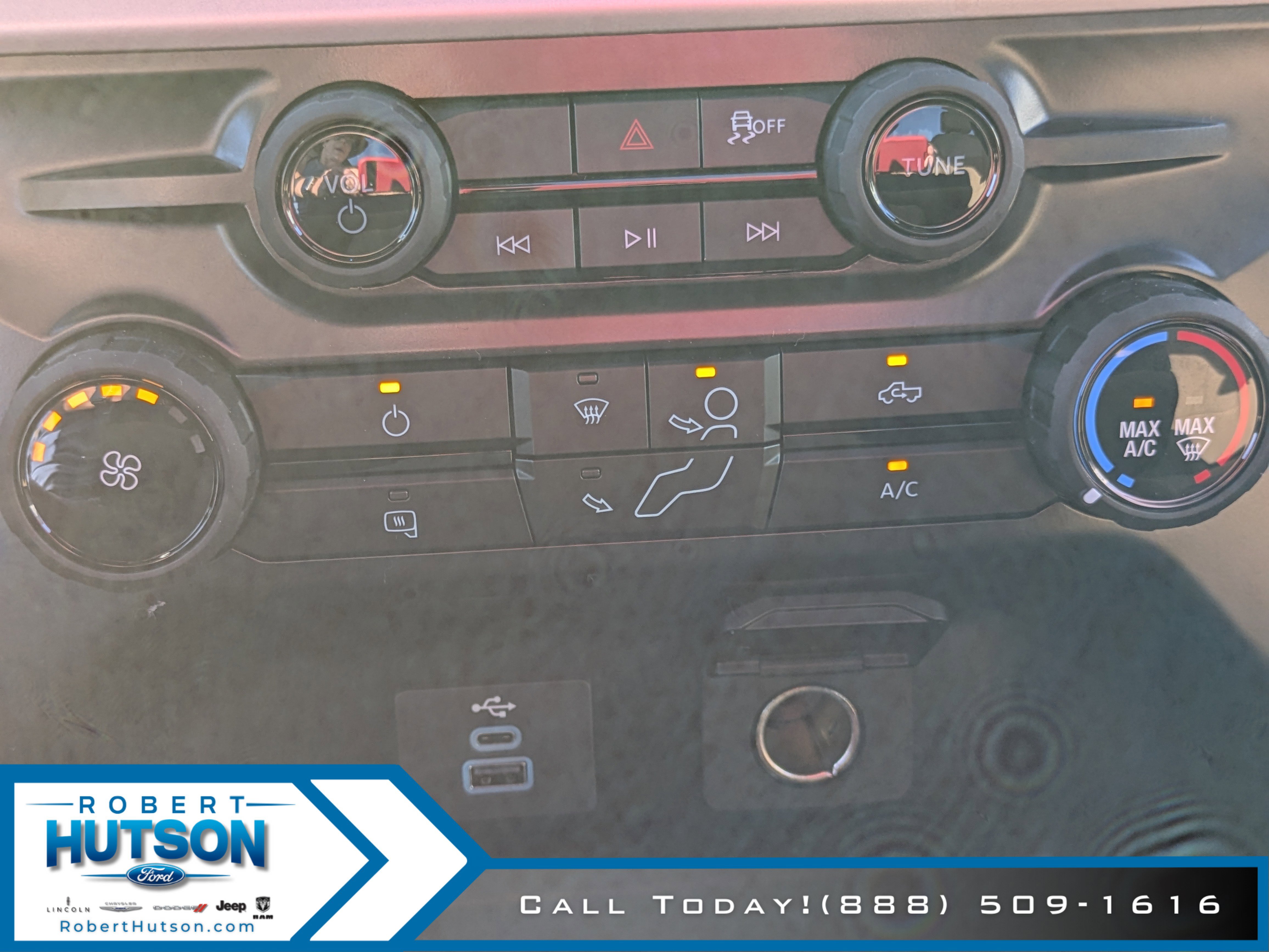 New 2025 Ford F350 XLT w/ FX4 Off-Road Package image 20