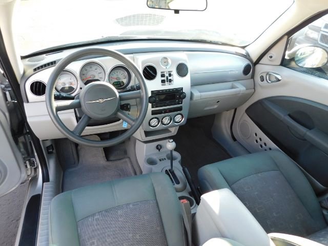 Used 2006 Chrysler PT Cruiser image 14