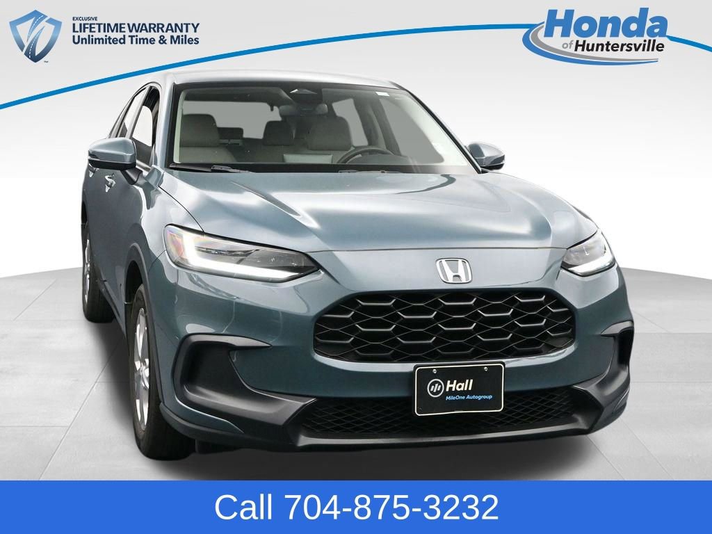 Used 2024 Honda HR-V LX image 1
