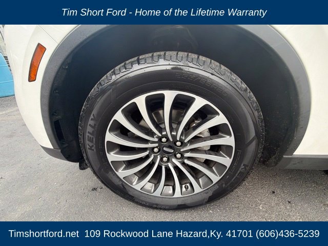 Used 2023 Lincoln Aviator AWD w/ Premium Package image 28