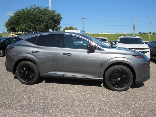 Used 2025 Nissan Murano SV image 3