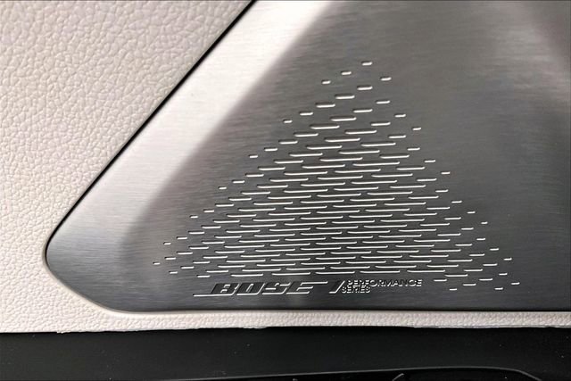 Used 2025 GMC Acadia Denali w/ Super Cruise Package image 30