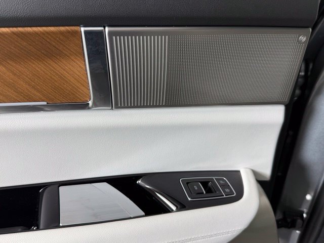 New 2027 Cadillac Vistiq Sport AWD/4WD image 25