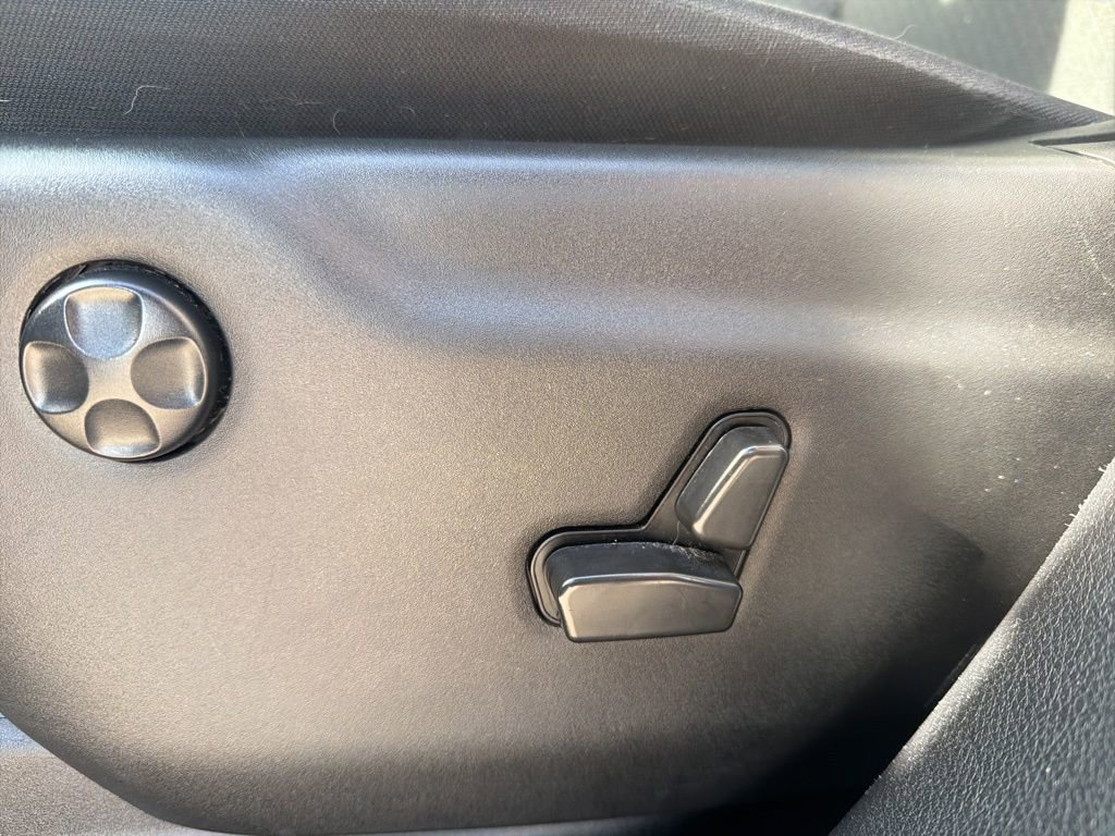 Used 2021 Jeep Grand Cherokee Laredo image 14