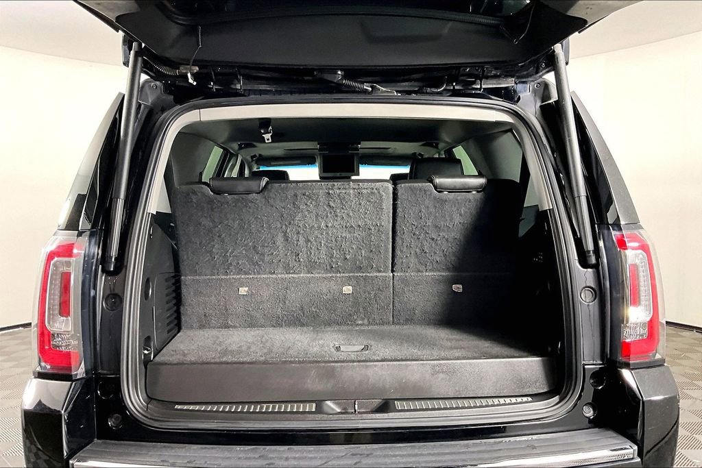 Certified 2019 GMC Yukon Denali w/ Denali Ultimate Package AWD/4WD image 30