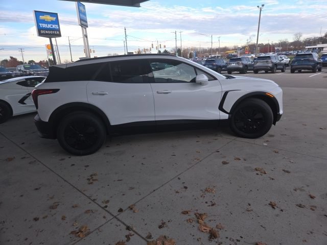 New 2026 Chevrolet Blazer EV LT AWD/4WD image 5