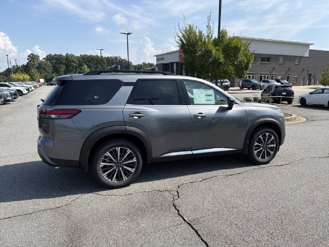 New 2026 Nissan Pathfinder Platinum AWD/4WD image 11