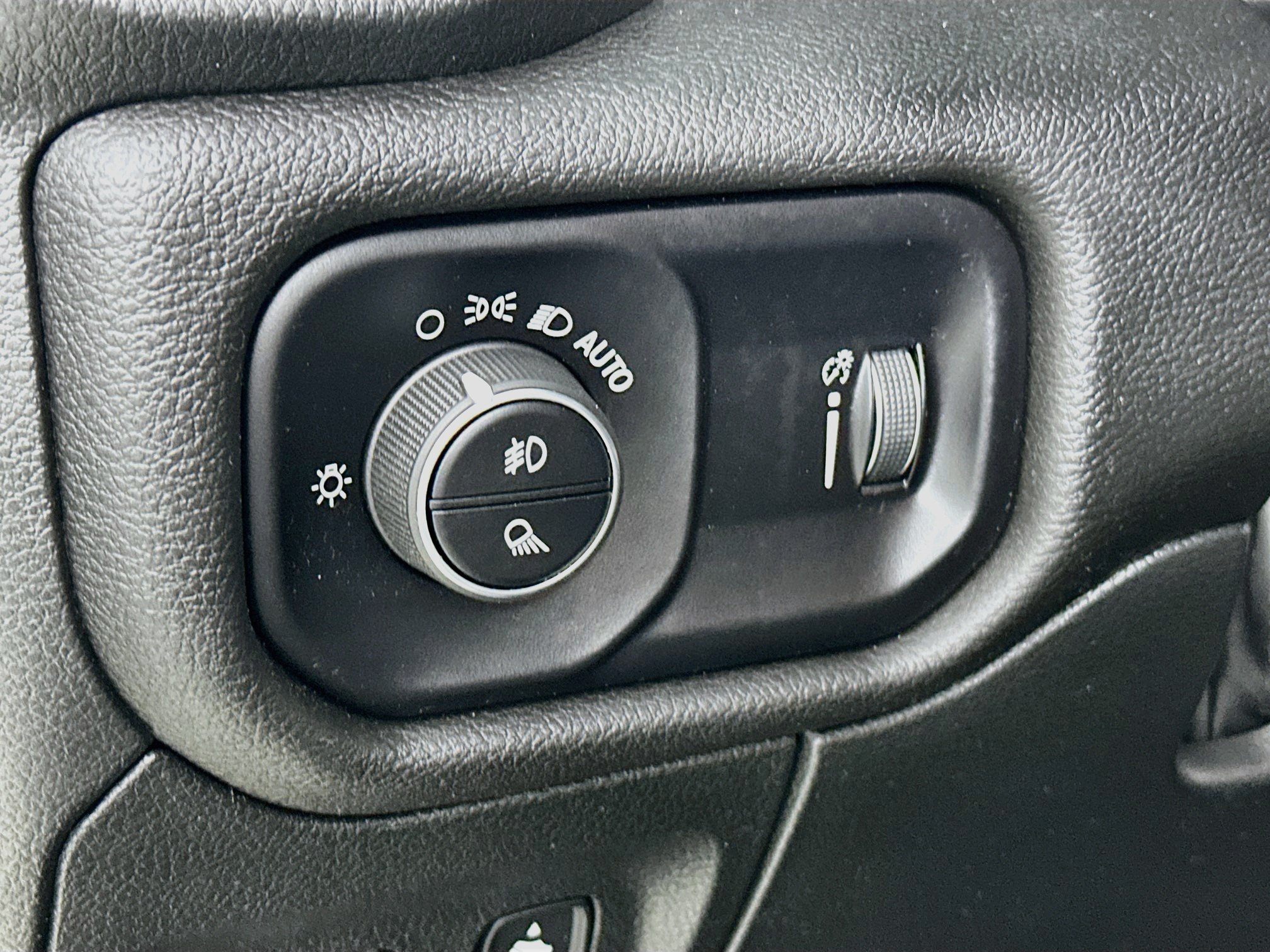 Used 2023 RAM 1500 Big Horn RWD image 10