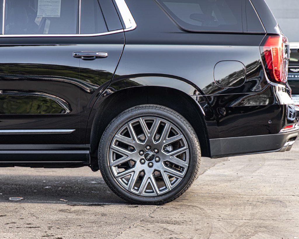 Used 2026 GMC Yukon Denali Ultimate AWD/4WD image 7