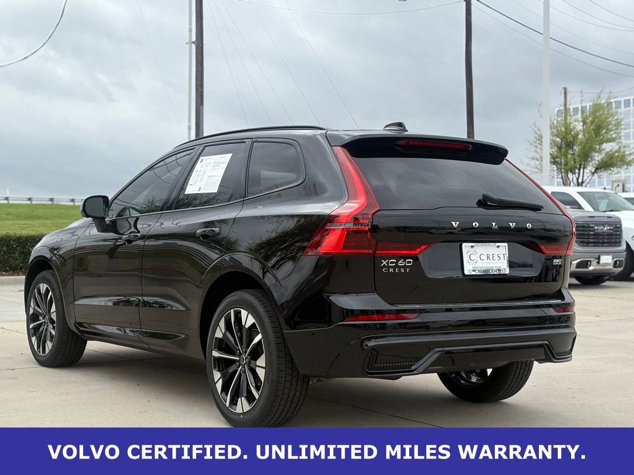 New 2026 Volvo XC60 B5 Plus w/ Protection Package Premier image 7