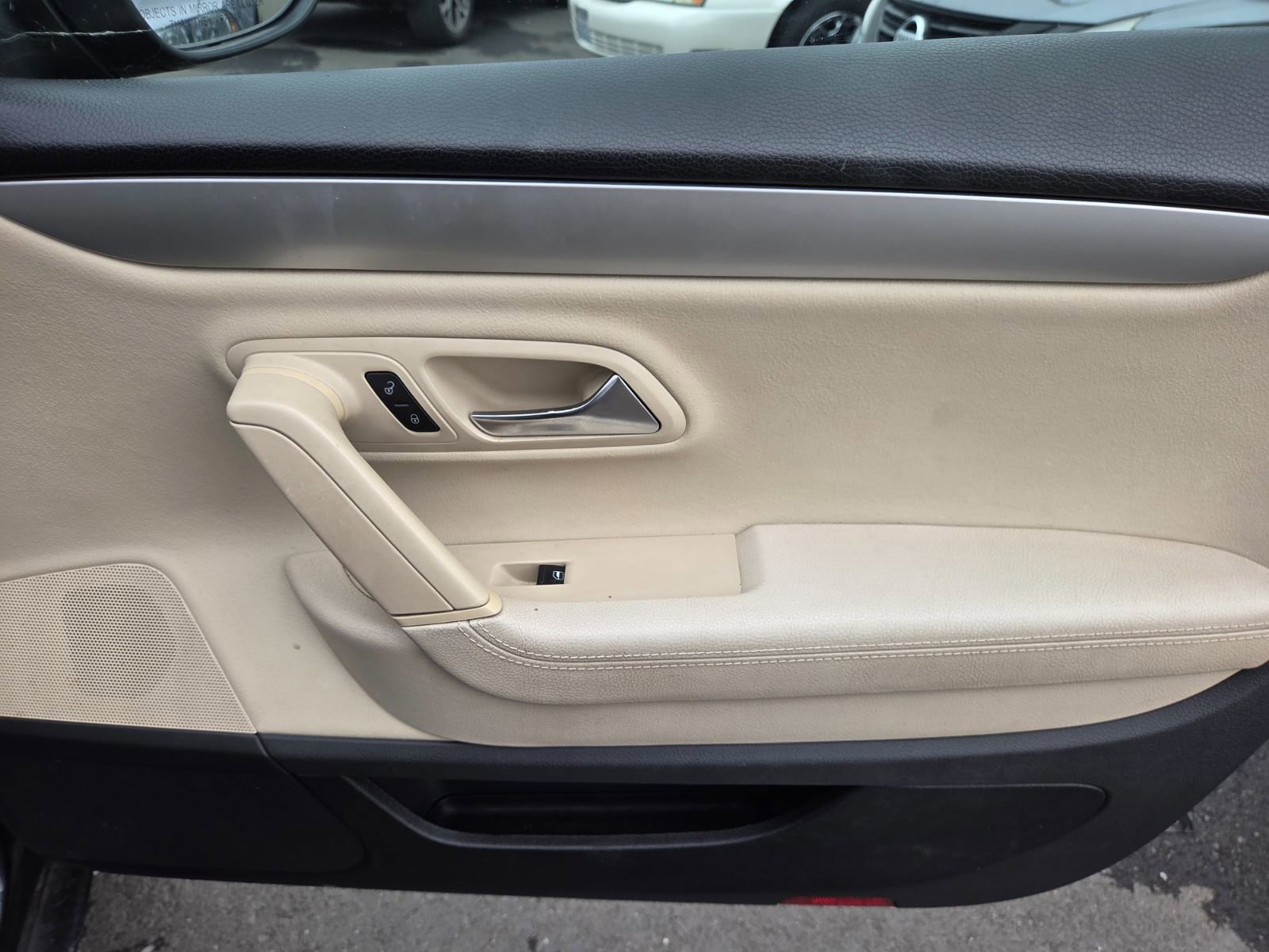 Used 2010 Volkswagen CC Sport FWD image 12