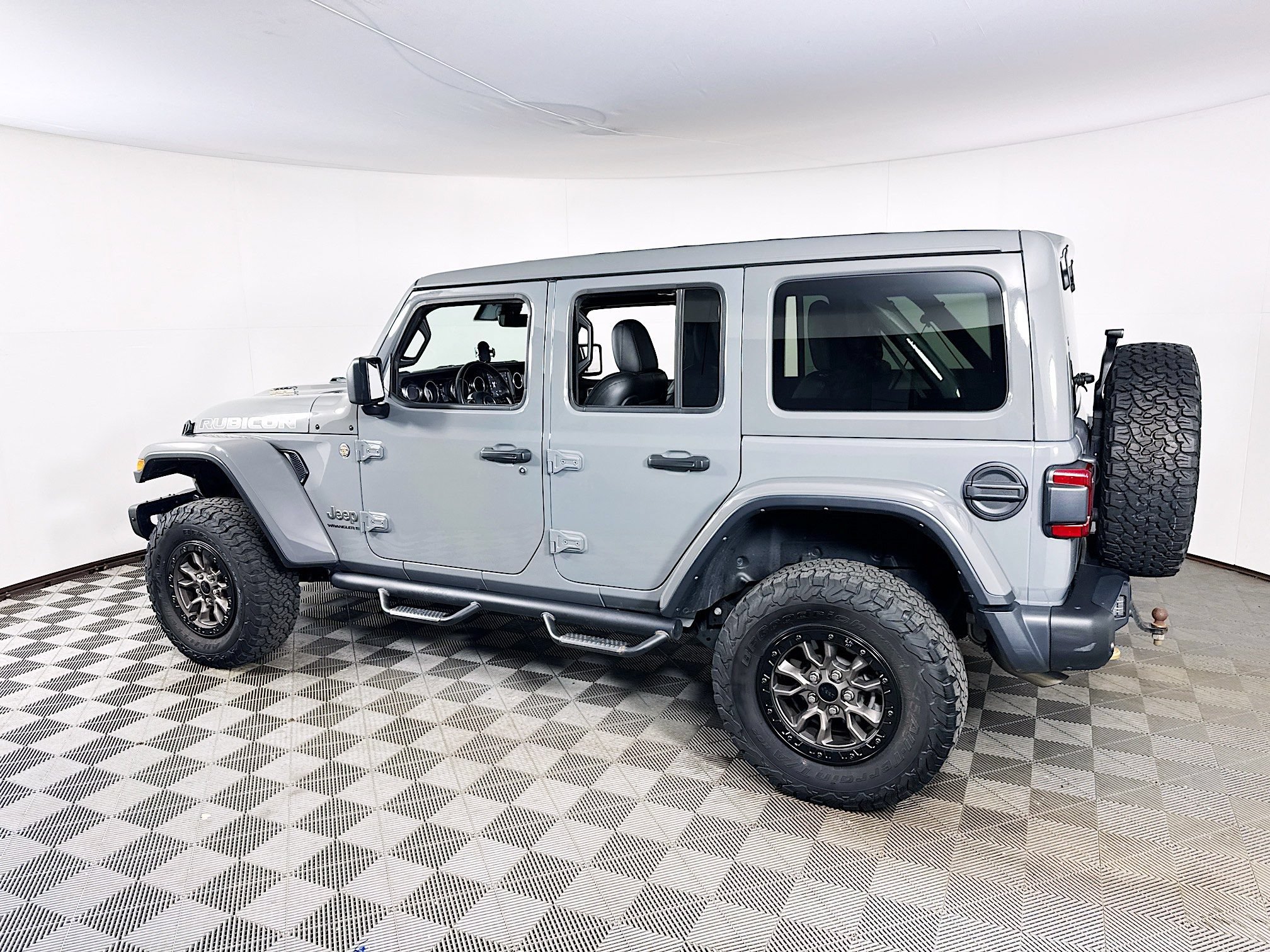 Used 2023 Jeep Wrangler Unlimited Rubicon 392 w/ Trailer Tow Package AWD/4WD image 7