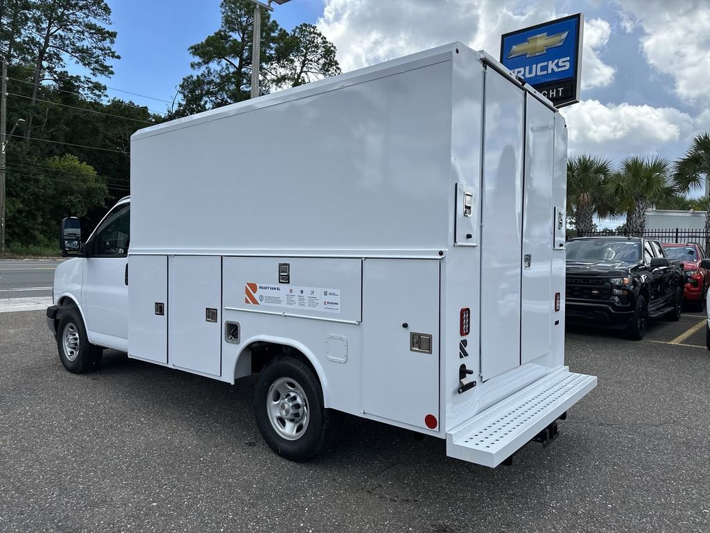New 2025 Chevrolet Express 3500 w/ Power Convenience Package image 14