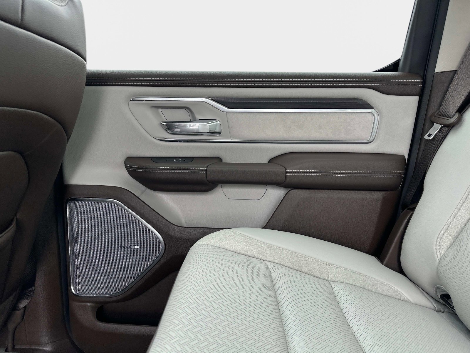 New 2026 RAM 1500 Laramie w/ Advanced Safety Group II image 15