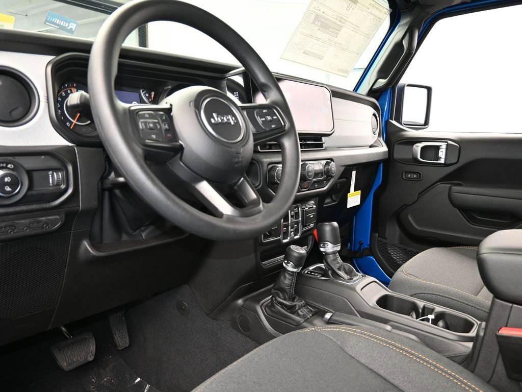 New 2026 Jeep Gladiator Sport AWD/4WD image 12