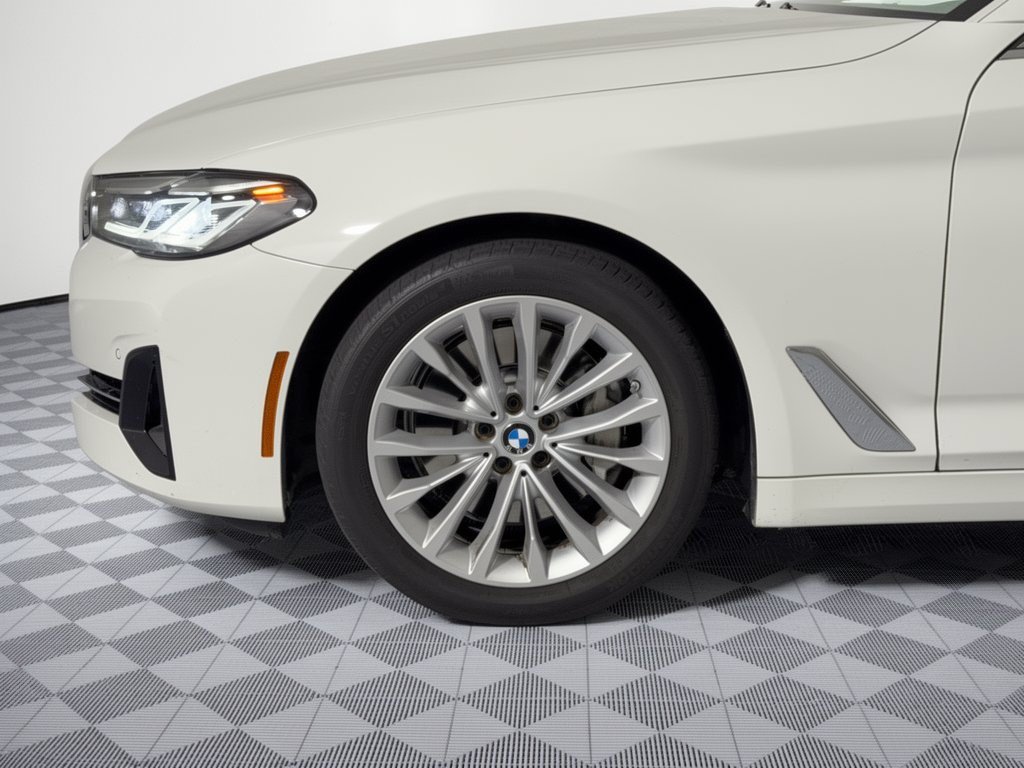 Used 2022 BMW 530i xDrive w/ Executive Package AWD/4WD image 13