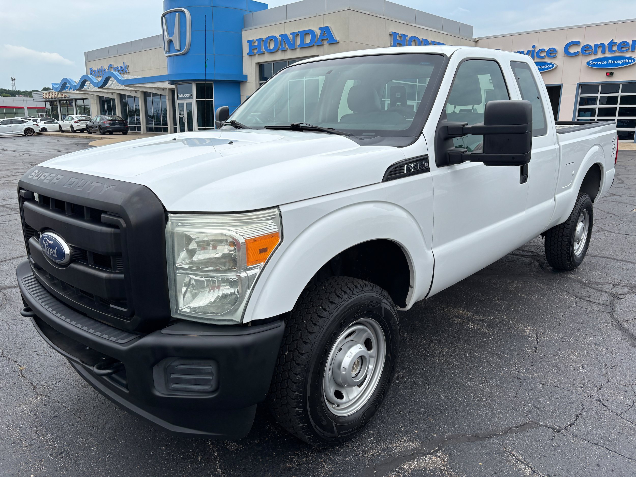 Used 2011 Ford F350 XL w/ Skid Plate Pkg AWD/4WD image 4
