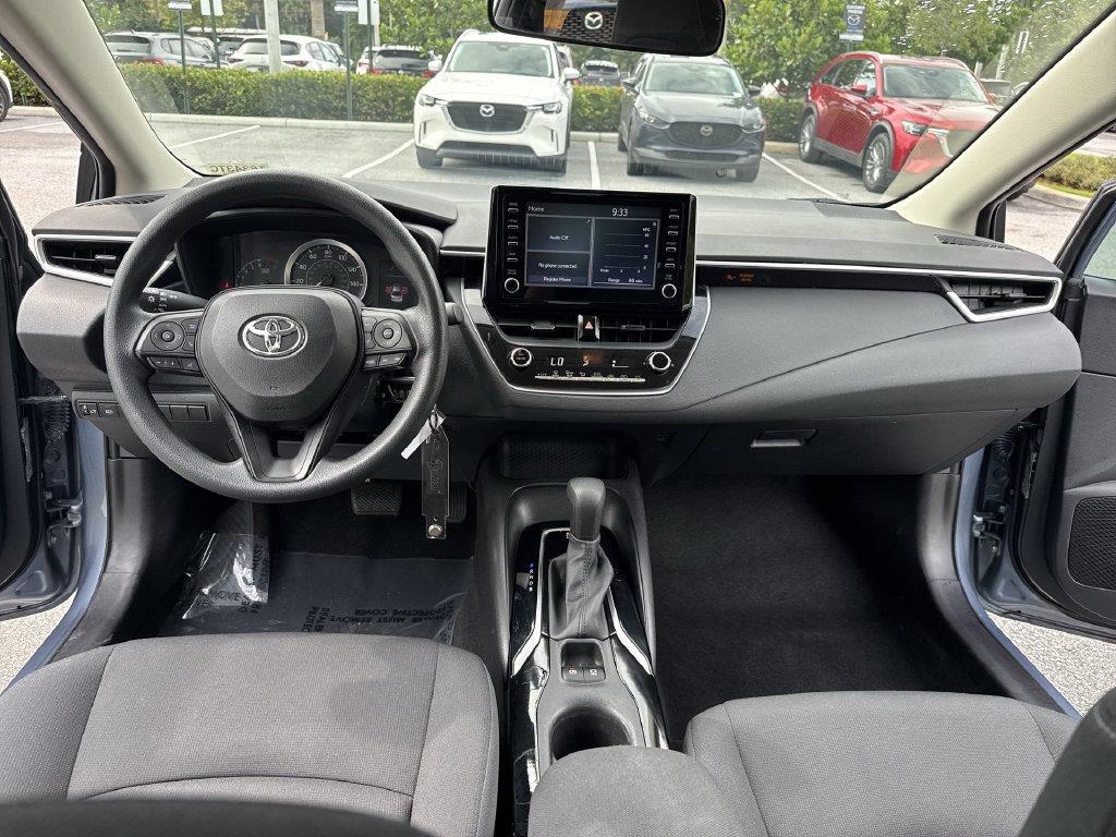 Used 2020 Toyota Corolla LE FWD image 36