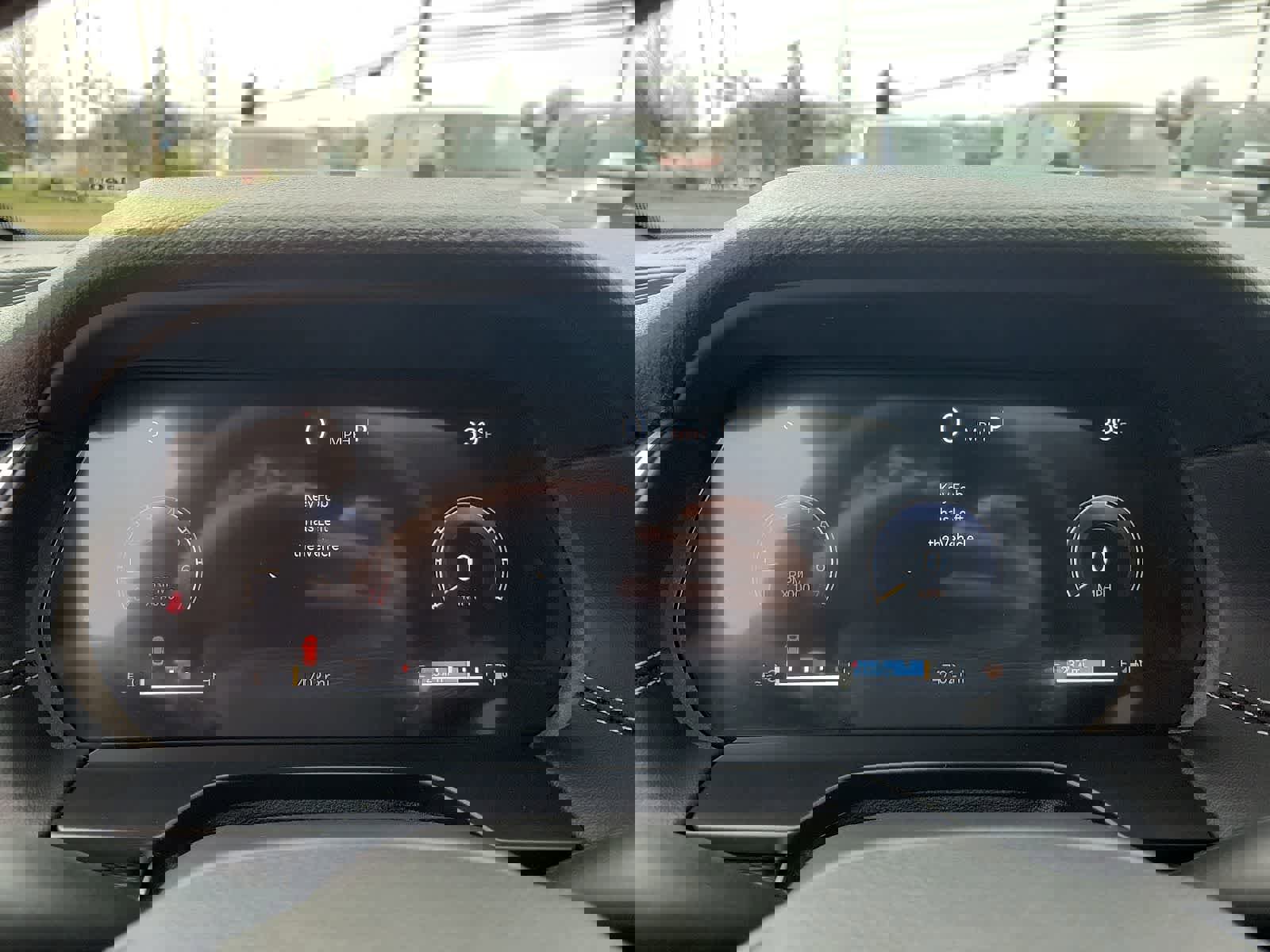 Used 2025 Jeep Grand Cherokee Laredo X w/ Luxury Tech Group I image 21