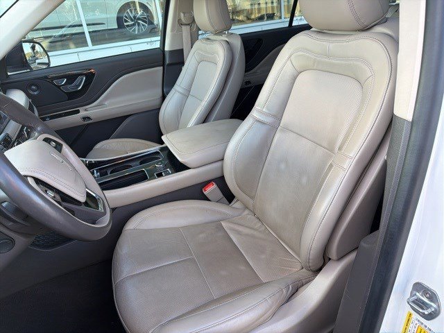 Used 2023 Lincoln Aviator Reserve w/ Equipment Group 201A image 14