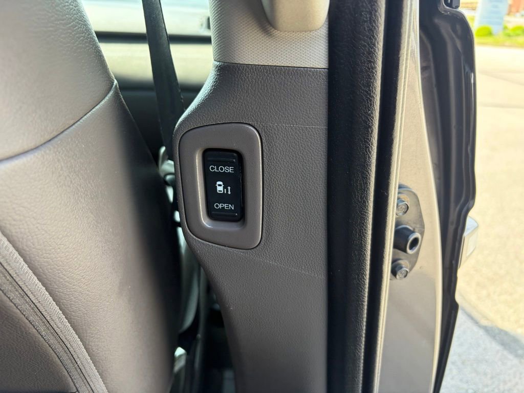 Used 2014 Honda Odyssey EX-L image 26