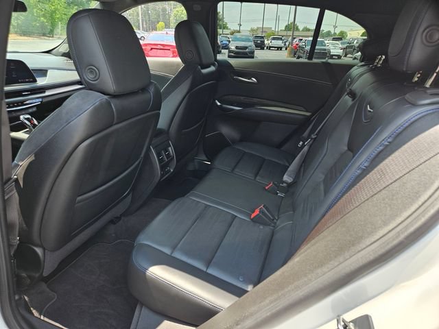 Used 2024 Cadillac XT4 Sport FWD image 10