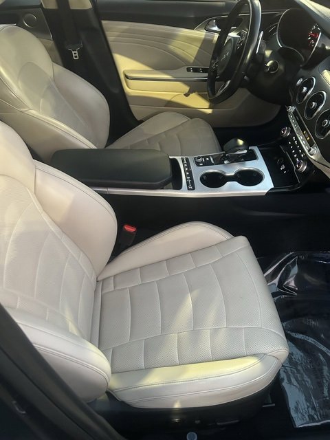 Used 2022 Kia Stinger GT2 image 12