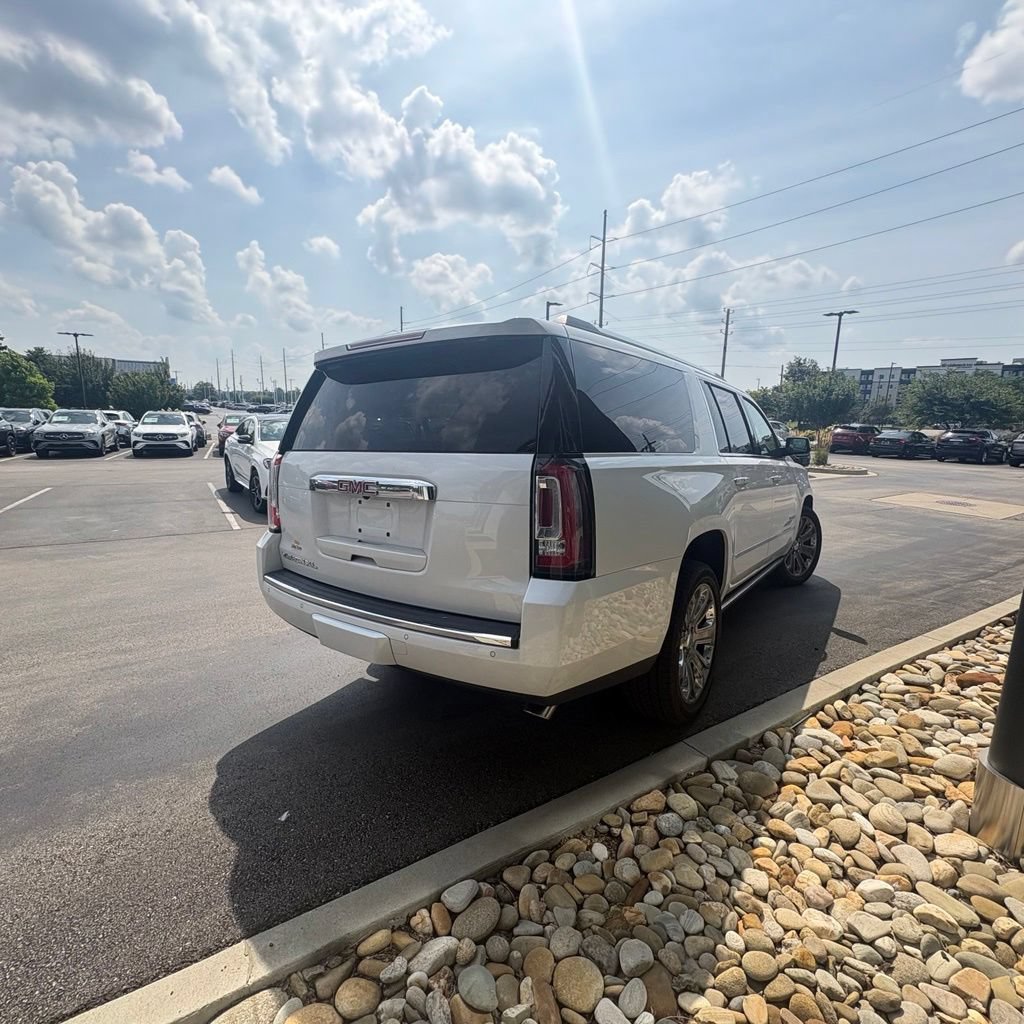 Used 2017 GMC Yukon XL Denali w/ Open Road Package AWD/4WD image 6