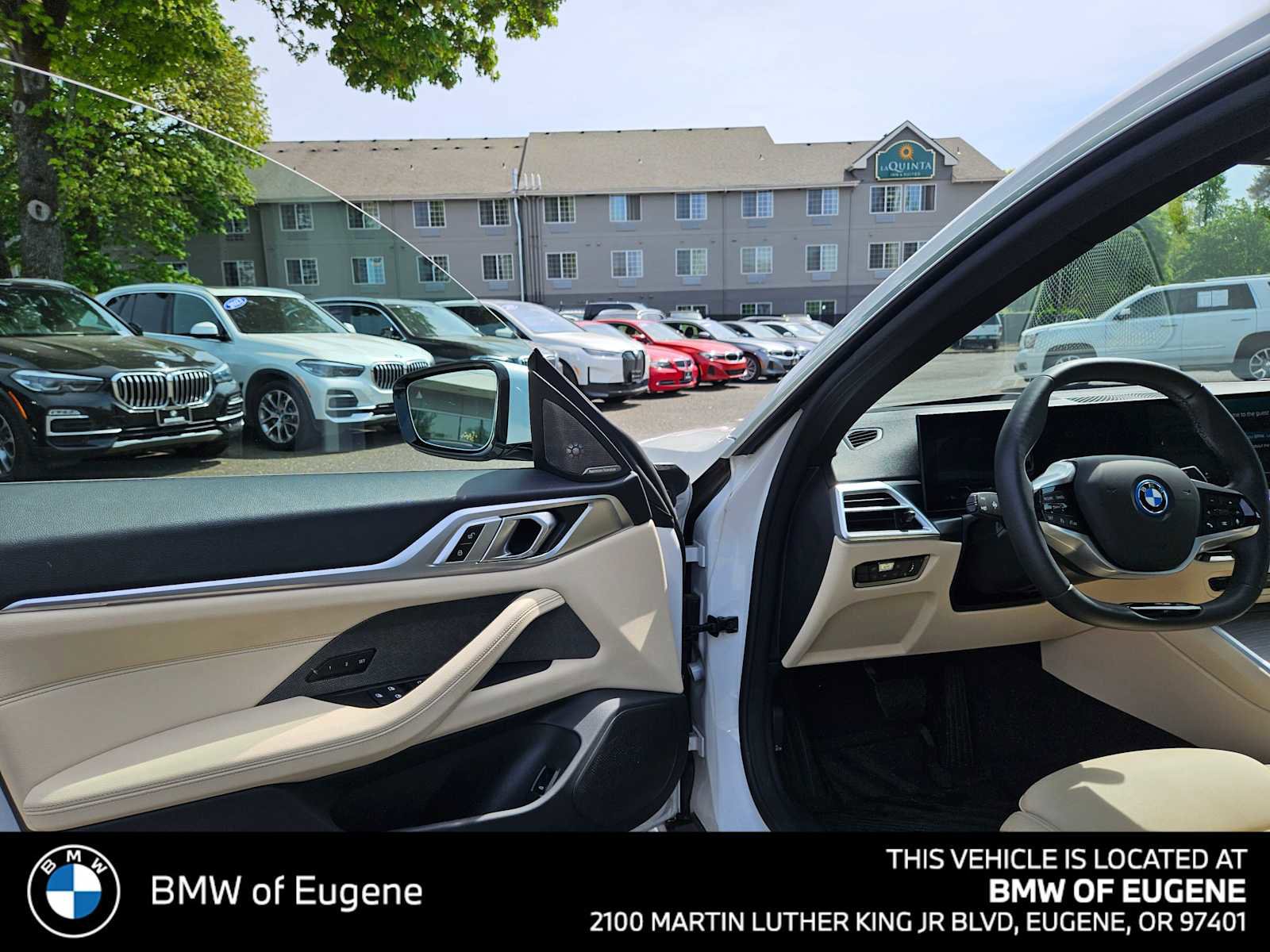 Used 2025 BMW i4 xDrive40i w/ Premium Package AWD/4WD image 23