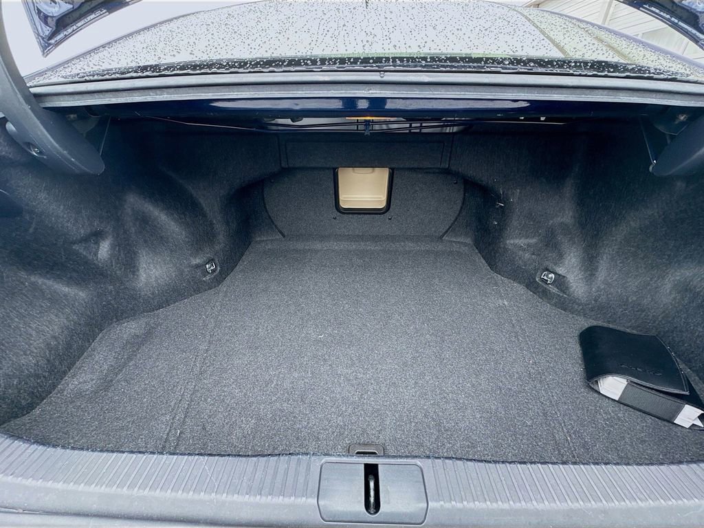 Used 2015 Lexus ES 350 w/ Luxury Package FWD image 22