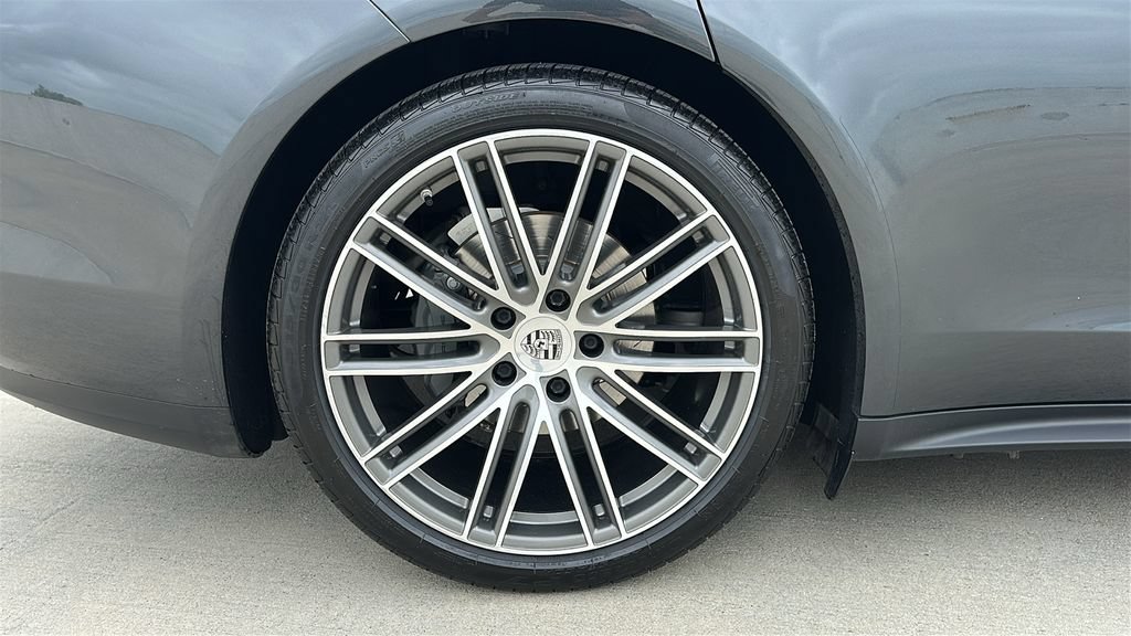 Used 2018 Porsche Panamera 4S AWD/4WD image 20