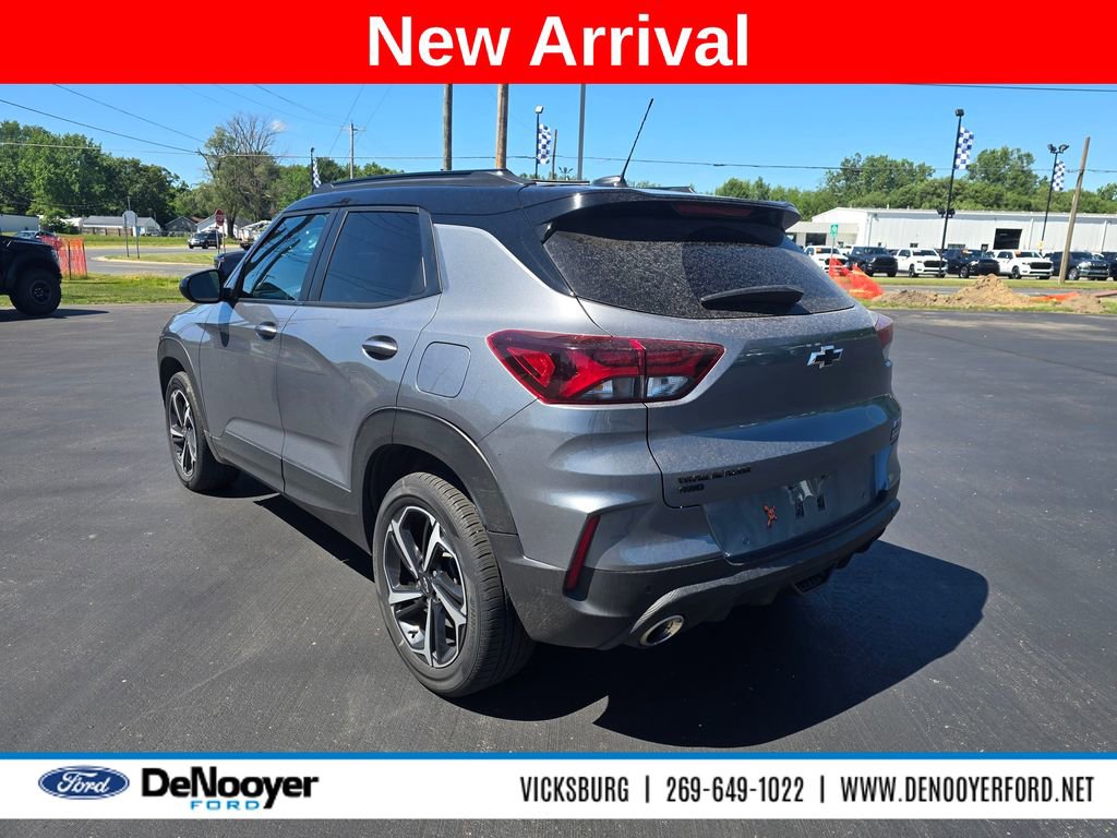 Used 2021 Chevrolet TrailBlazer RS w/ Sun and Liftgate Package AWD/4WD image 6