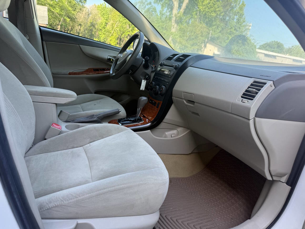 Used 2009 Toyota Corolla XLE image 27