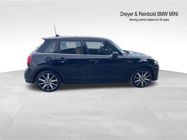 Used 2024 MINI Cooper S image 8