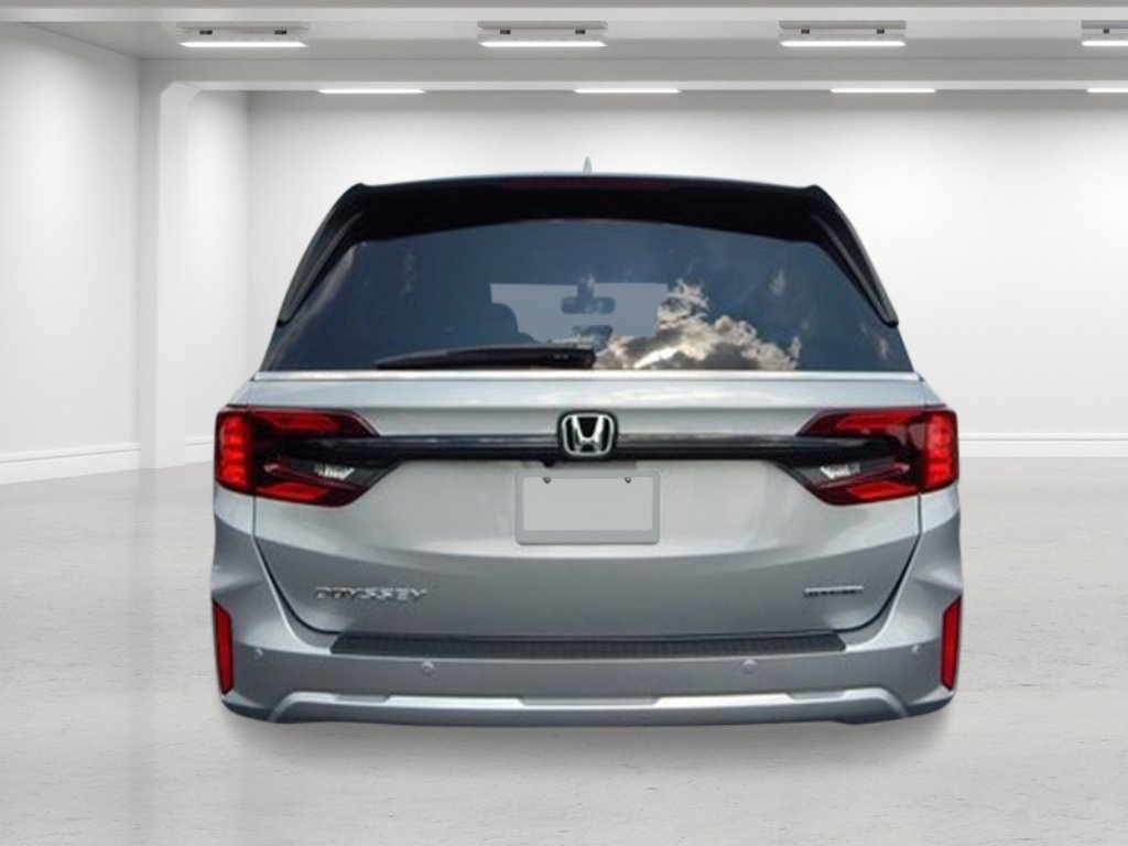 New 2026 Honda Odyssey Touring image 4