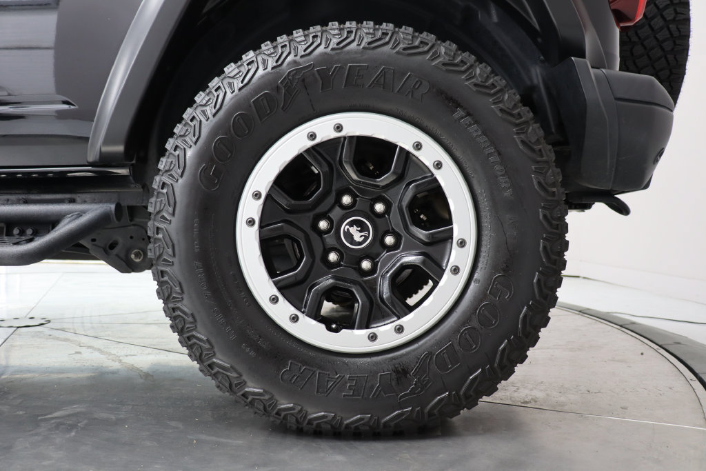 Used 2023 Ford Bronco Black Diamond w/ Sasquatch Package AWD/4WD image 40