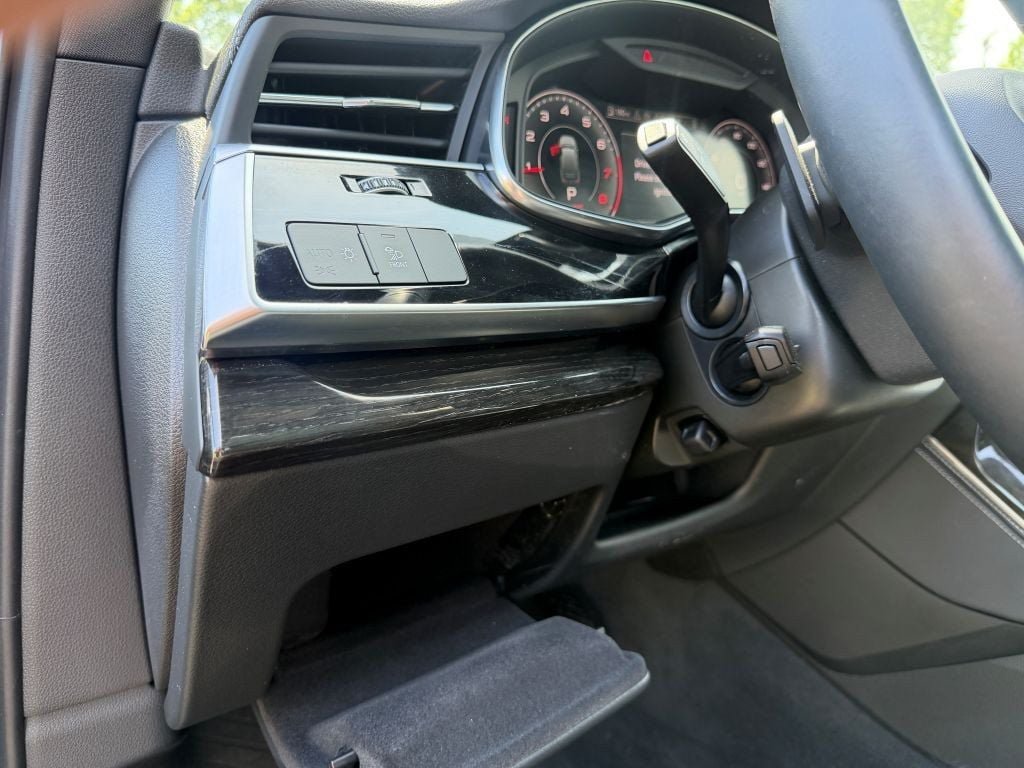 Used 2025 Audi Q7 3.0T Premium Plus AWD/4WD image 11