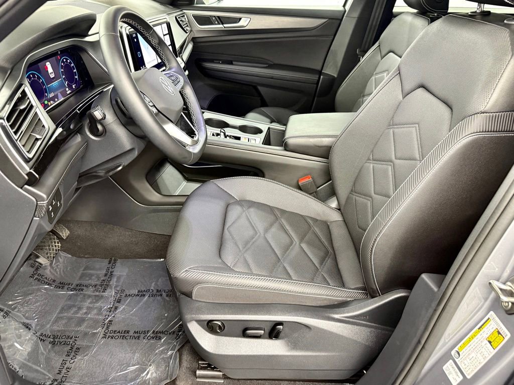 Used 2025 Volkswagen Atlas Cross Sport SE image 20