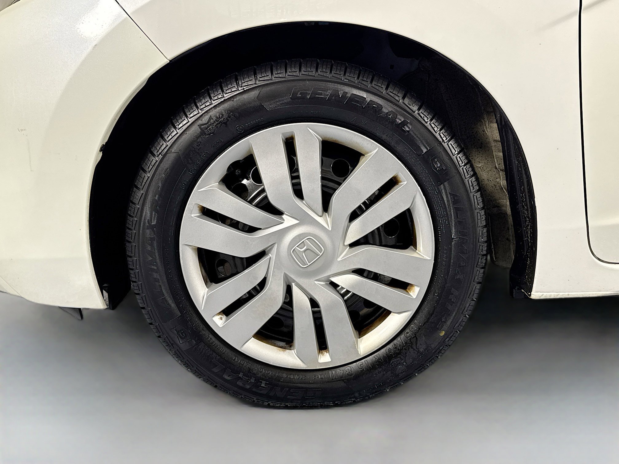 Used 2016 Honda Fit LX image 28